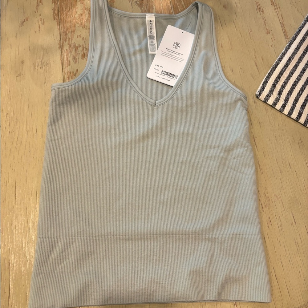 Athleta Aurora Tank, size XXS, light sage green NWT
